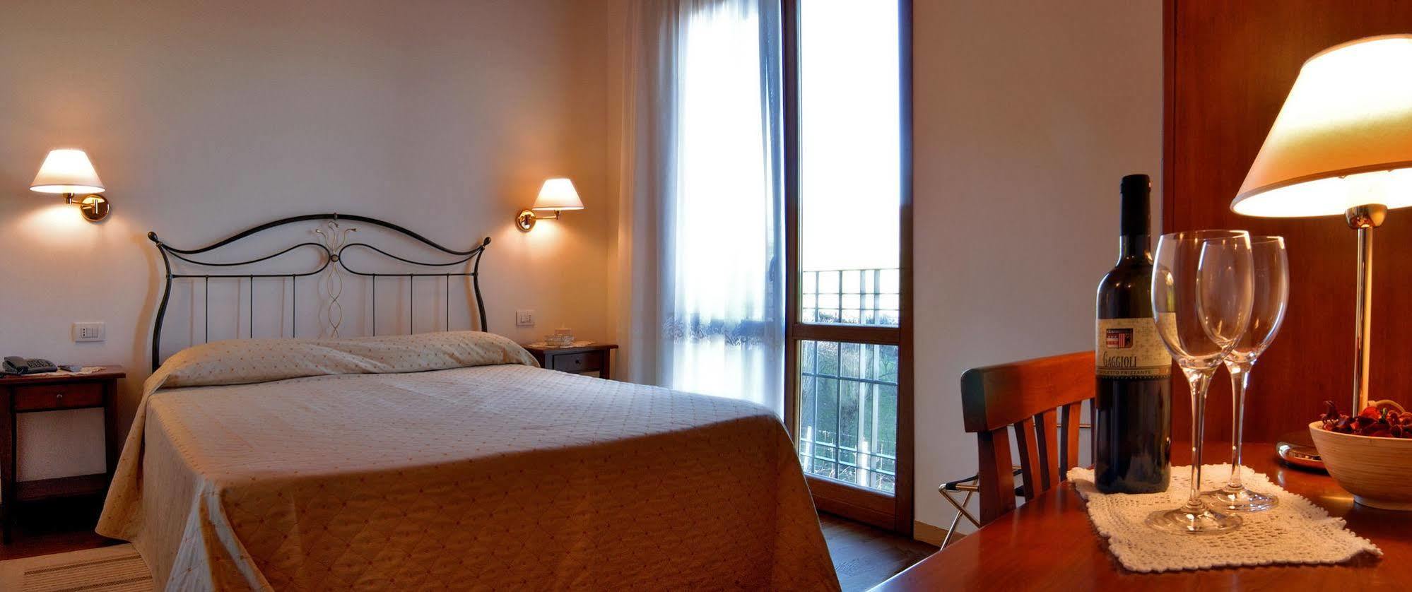 Agriturismo Gaggioli Borgo Delle Vigne Zola Predosa Bagian luar foto